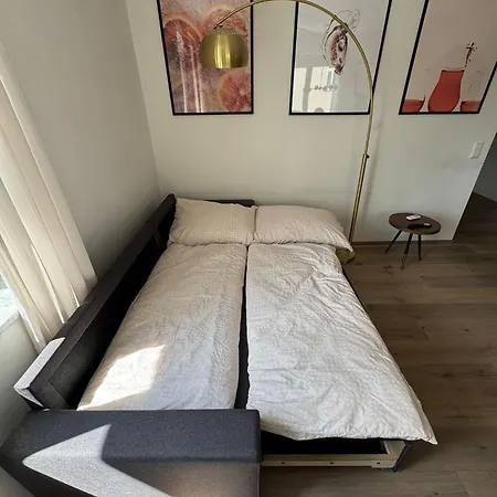 80 M2 With Balcony & Free Parking Apartament *